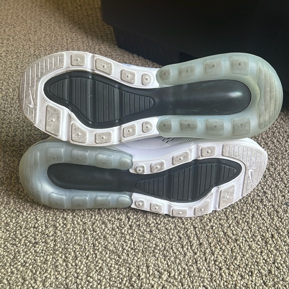 Nike Women’s Air Max 270 White Size 12 - Picture 4 of 7